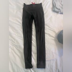 Spanx leather leggings - size small petite - black